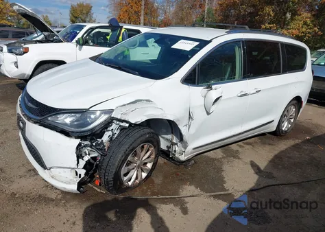 2018 Chrysler Pacifica Touring L from USA, damaged, VIN 2C4RC1BG0JR119771